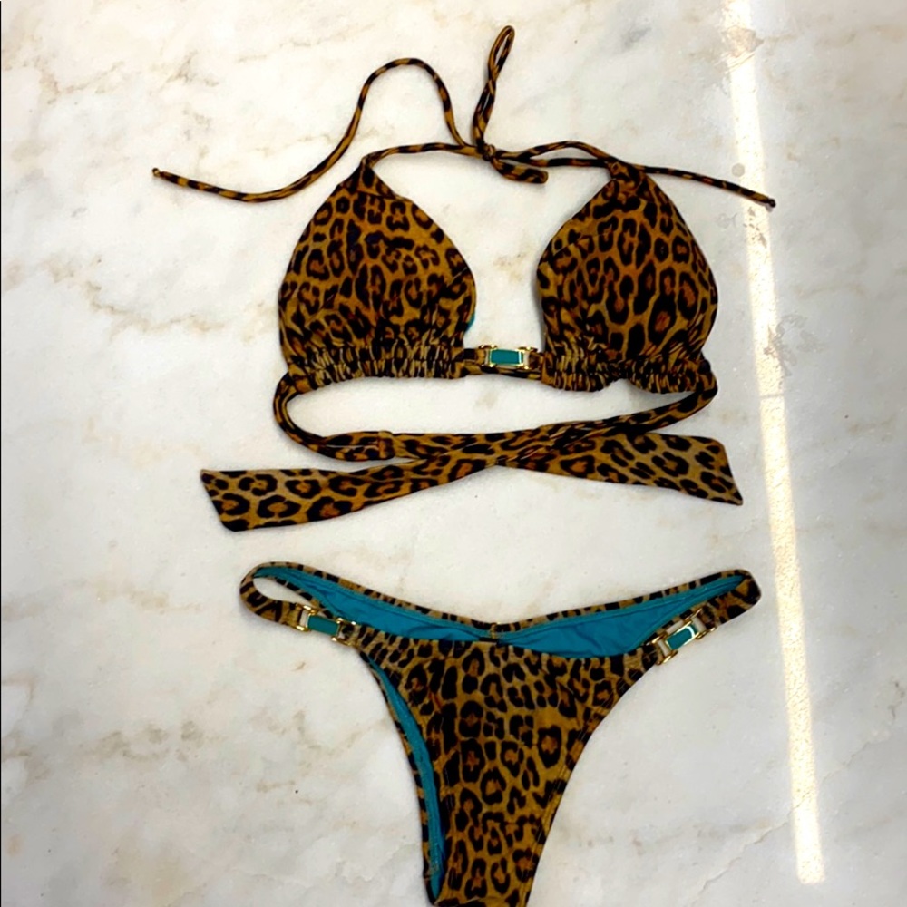Leopard bikini